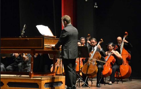Projeto “Cantos do Brasil” e Orquestra Sinfônica apresentam Alexandre Guerra em Aracaju