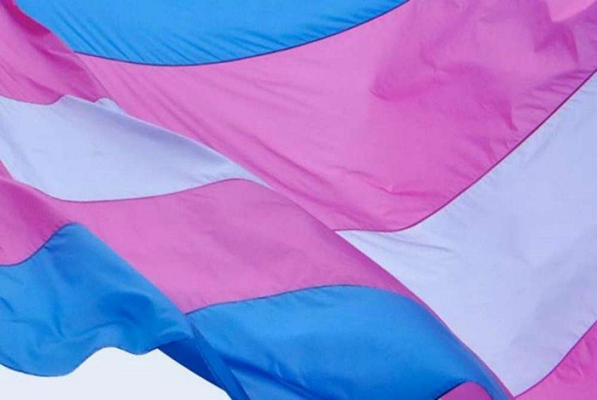 Projeto proíbe uso de nome social por transexuais em registros escolares
