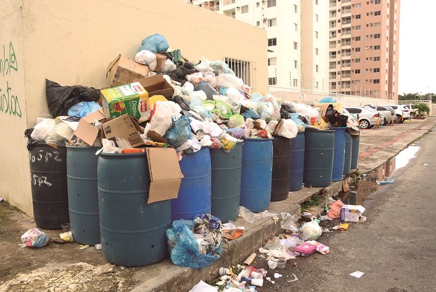 Caos: coleta de lixo volta a ser problema