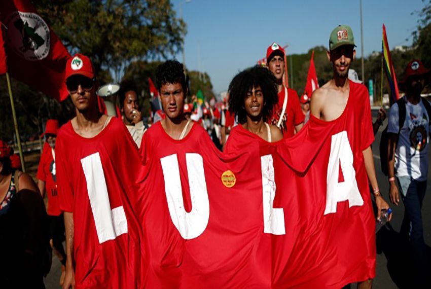 PT deve registrar candidatura de Lula hoje com presença de apoiadores