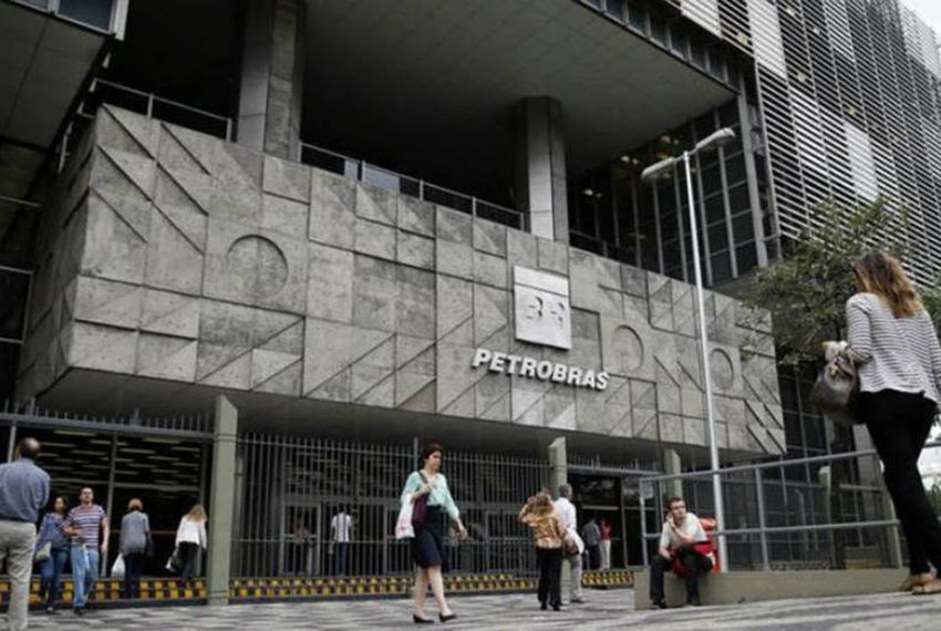 Petrobras quer aumentar número de mulheres em cargos de liderança
