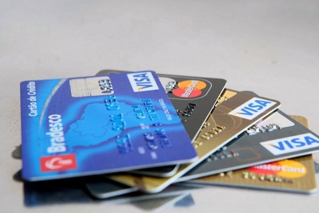 PL proíbe exigência de valor mínimo nas compras com cartão de crédito