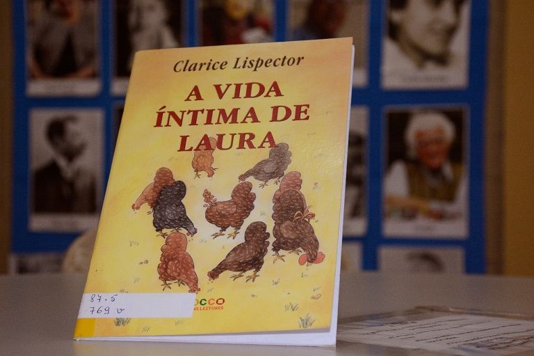 Clarice Lispector é a escritora homenageada do mês na Biblioteca Ivone de Menezes