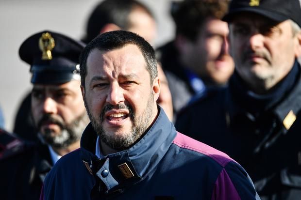 Salvini telefona para Bolsonaro e agradece colaboração