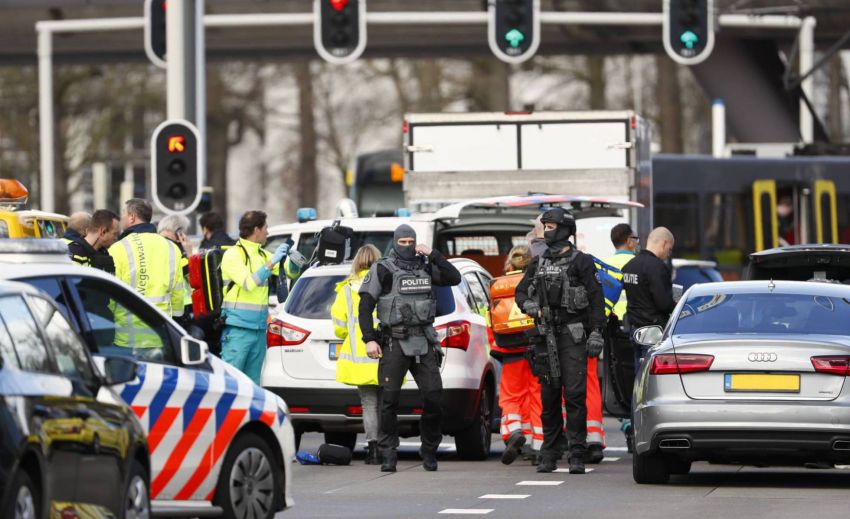 Polícia da Holanda confirma 3 mortos e 9 feridos em tiroteio em bonde