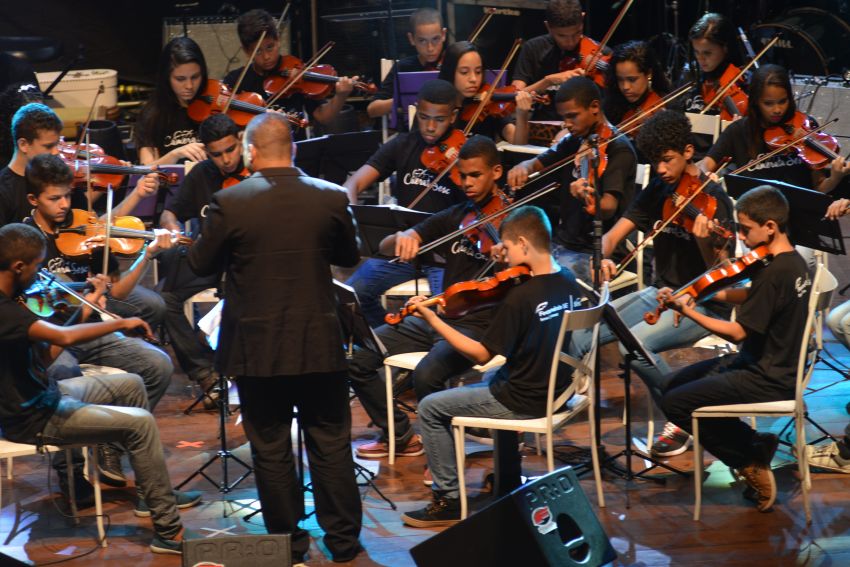 Conservatório de Música e Sesc promovem concerto com Orquestra Jovem