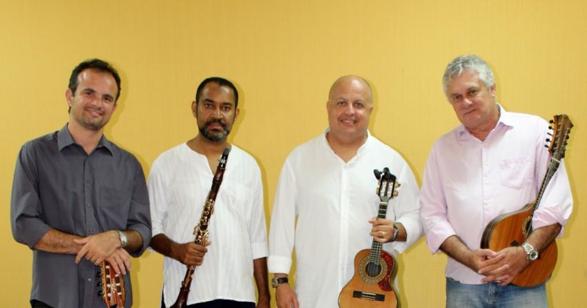 Grupo Brasileiríssimo abre show do Quinta Instrumental