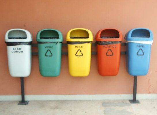 Separação de lixo na administração pública é proposta em projeto
