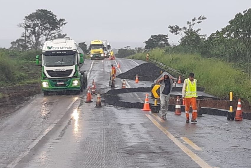 Trecho da BR 101 em Cristinápolis permanece parcialmente interditado