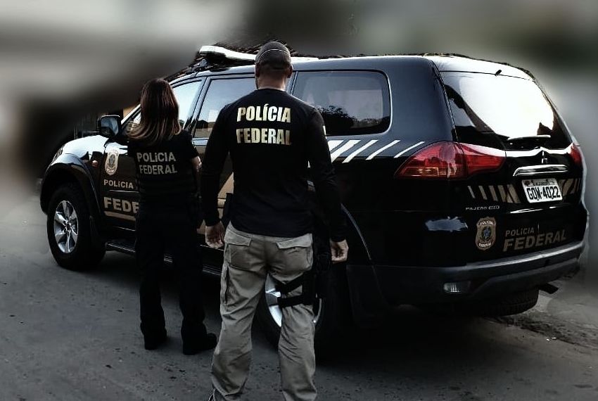 Operação da Polícia Federal indicia 30 pessoas