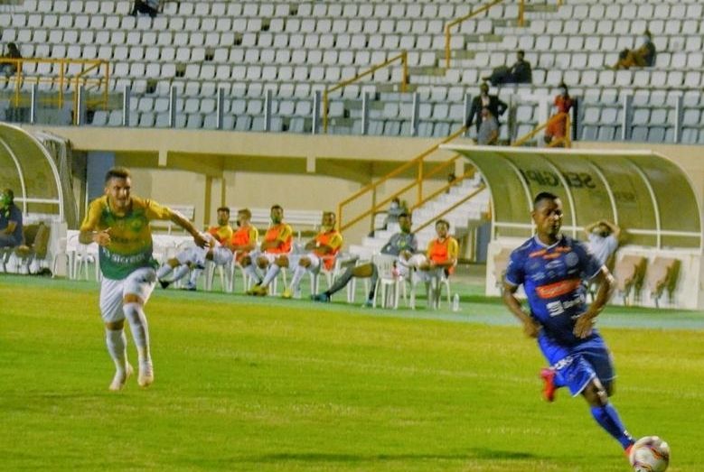 Daniel Paulista aponta falhas do Dragão contra o Guarani