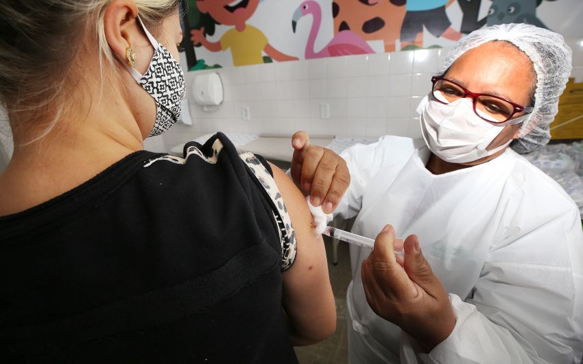 Prefeitura assegura vacinação rotineira em 40 unidades de Saúde de Aracaju