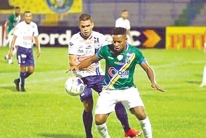 Atuação diante do Altos não agrada ao técnico do Dragão
