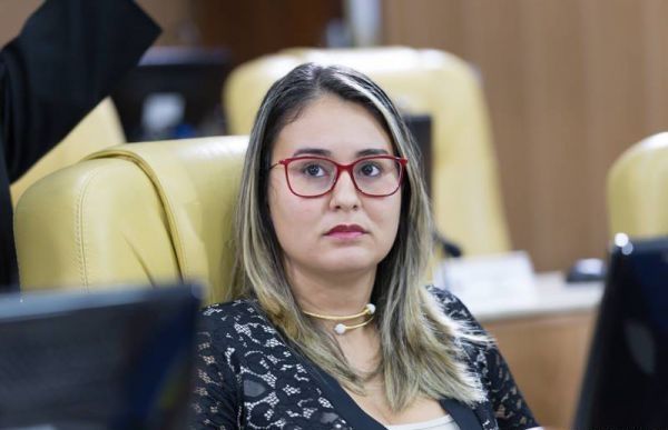 Deputados cobram socorro aos setores atingidos por restrições