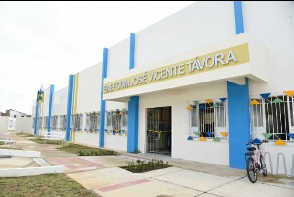 Prefeitura de Aracaju entrega novo prédio da escola Dom José Vicente Távora