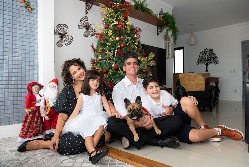 Elisa Paixão e Lucas de Matos Brito celebram a vida em família