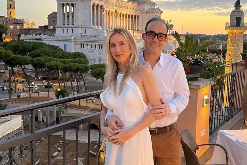 Mônica e Roberto Ximenes Brindam em Roma 25 anos de casados