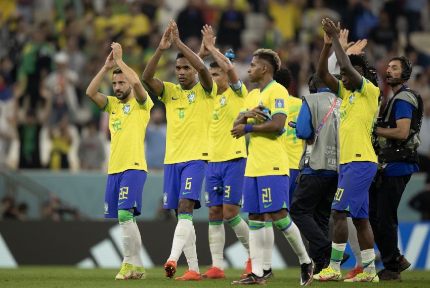 Brasil enfrenta Camarões pela última rodada da primeira fase