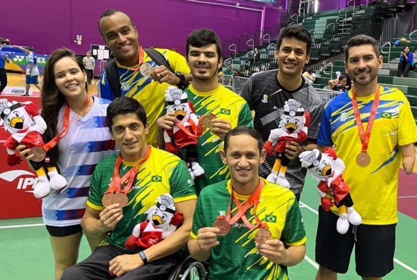 Fisioterapeuta lagartense ajuda a trazer medalhas para a seleção brasileira de parabadminton 