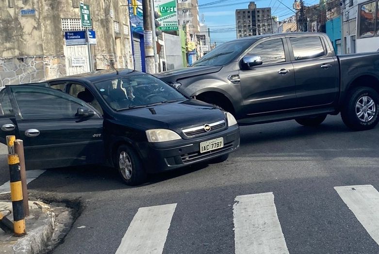 Mulher morre após colisão no centro de Aracaju