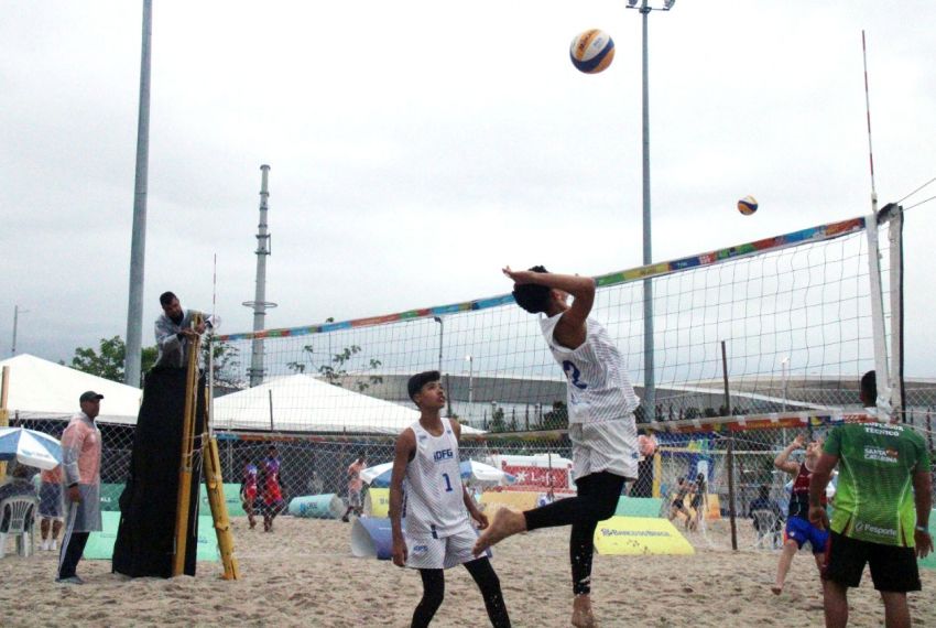 Jogos da Primavera iniciam seletivas do vôlei de praia, ginástica, badminton e triathlon