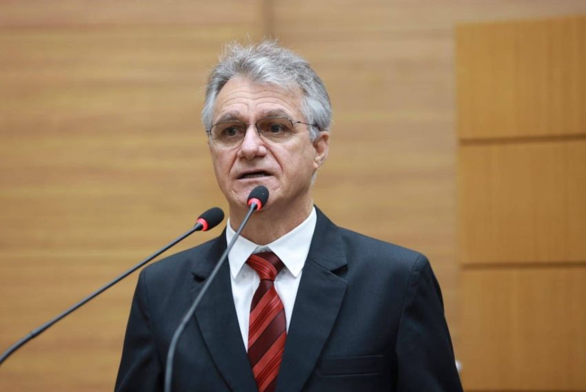 Petista diz que vota o governo de SE se população for beneficiada