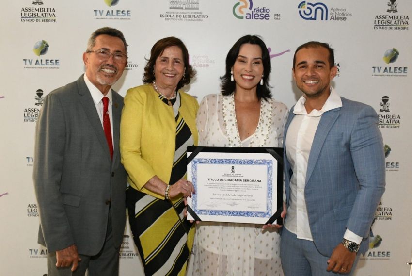Luciana Déda recebe título de cidadã sergipana