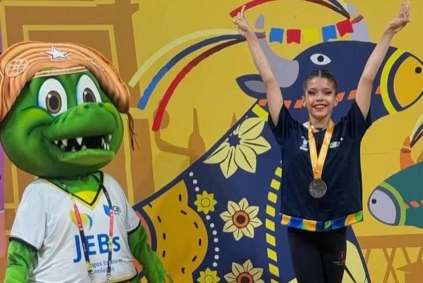 Maria Vitória, medalha de prata no JEB's 2024