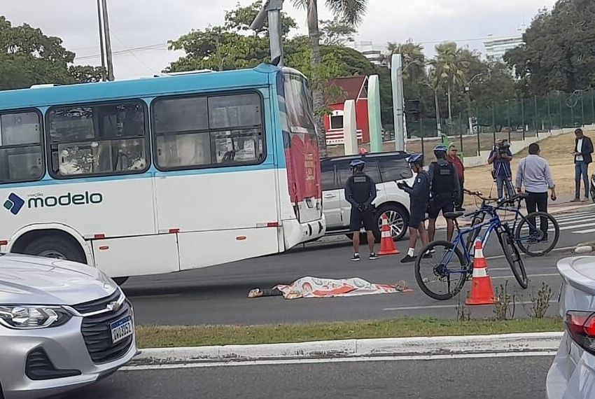 Ciclista de 56 anos morre após ser atropelada na Avenida Beira Mar