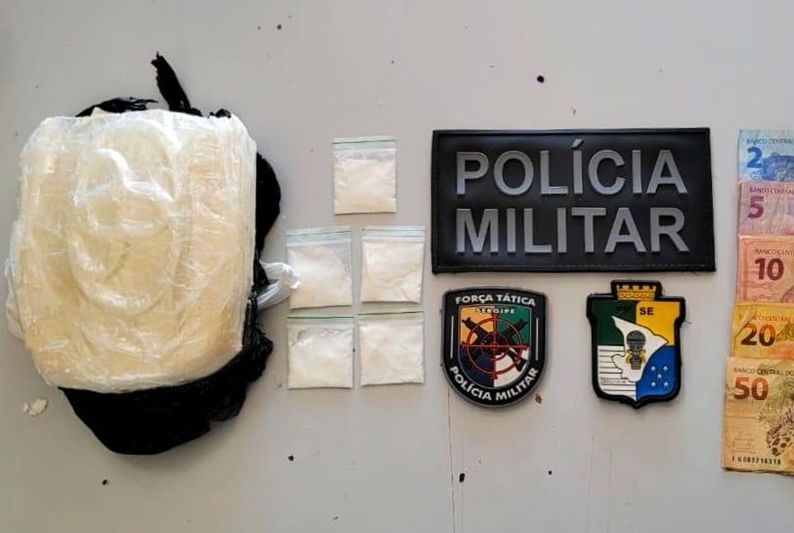 Polícia Militar prende mulher suspeita de tráfico ilícito de drogas