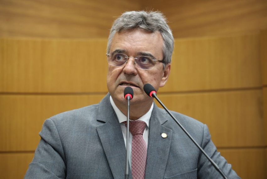 Deputado pede aprovação de PL para Educação Financeira nas escolas