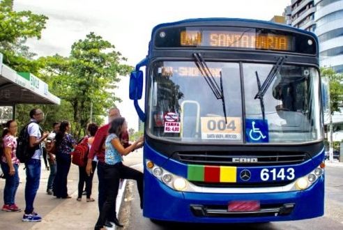 Emília afirma que passagem de ônibus não terá aumento