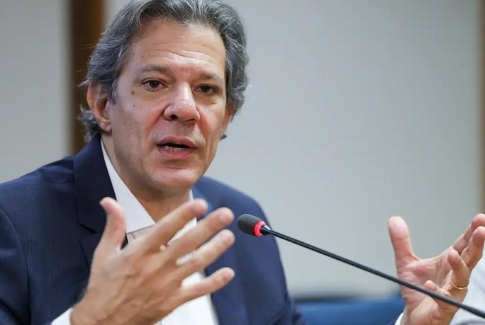 Haddad desmente imposto sobre pets e Pix após vídeo falso feito com IA