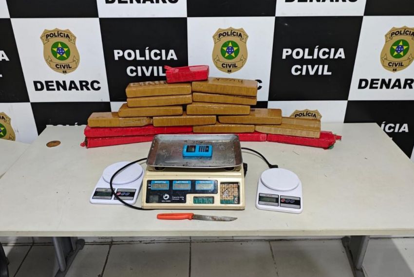 Polícia Civil apreende 17kg de maconha e prende suspeito de tráfico de drogas