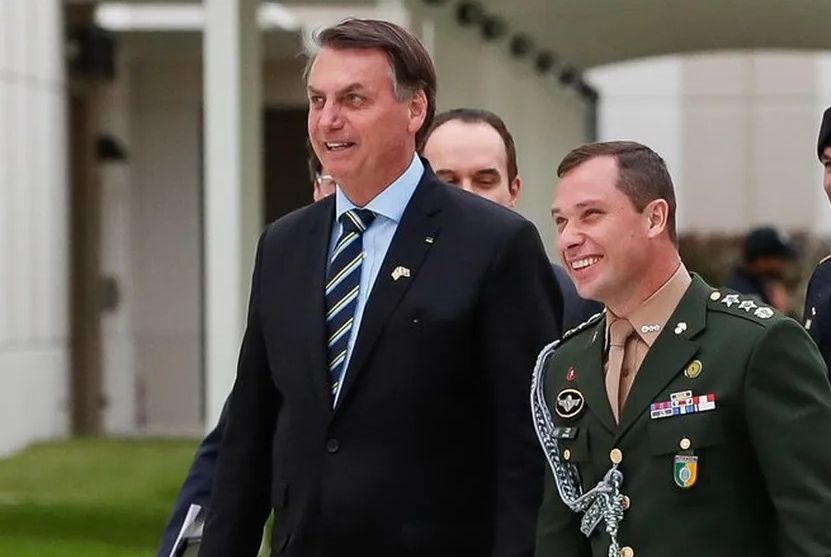 Cid confirma que Bolsonaro recebeu US$ 86 mil por venda de joias