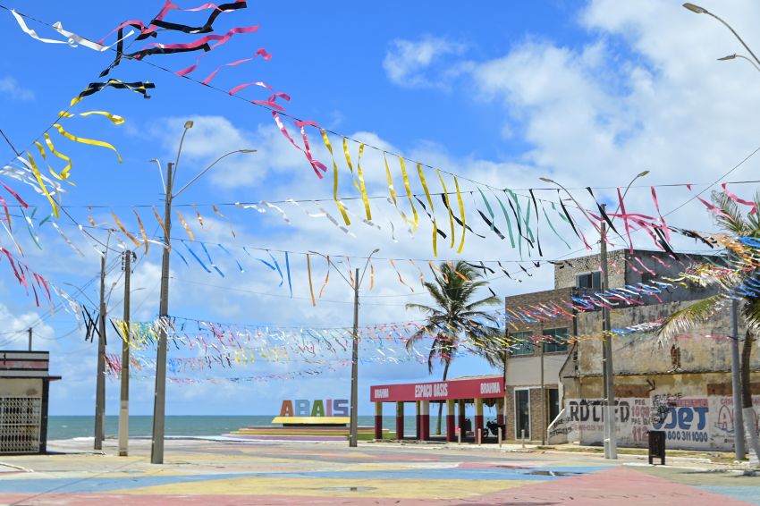 Praia do Abaís recebe última etapa do Verão Sergipe 2025