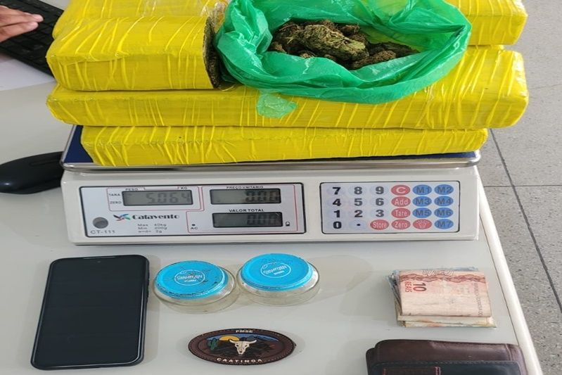 PM prende suspeito e apreende mais de 5 kg de maconha em Ribeirópolis