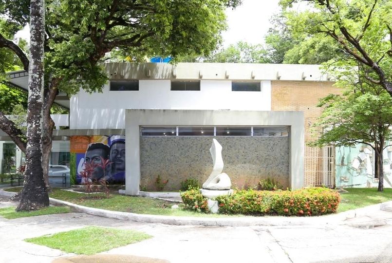 Galeria Álvaro Santos retoma com exposição coletiva