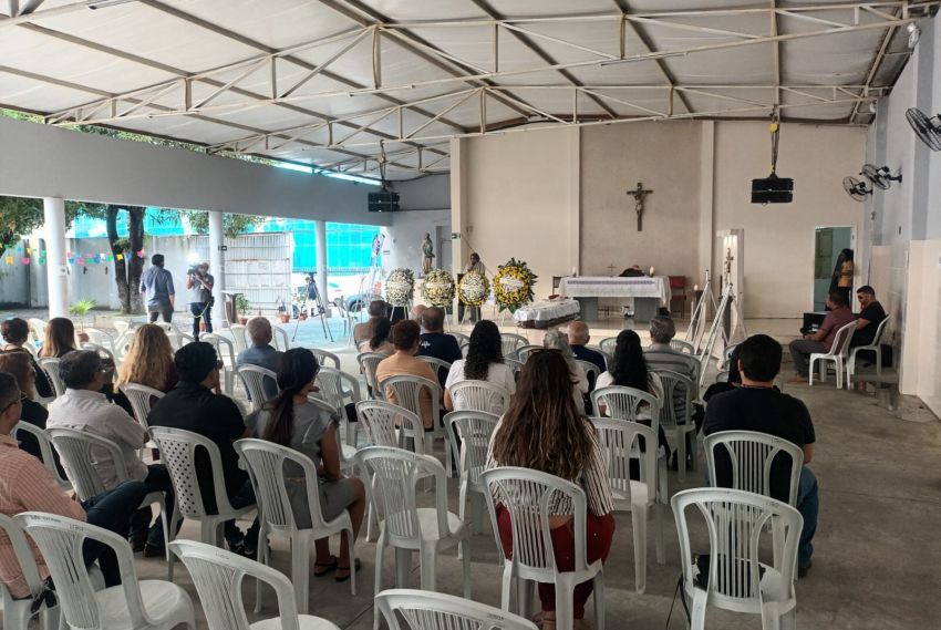 Sepultamento do Monsenhor Carvalho será nesta terça, no Cemitério Santa Isabel