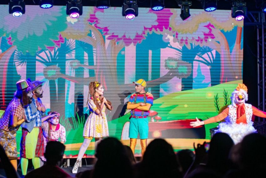 Vila do Forró inaugura espaço teatral com mais de 100 atrações