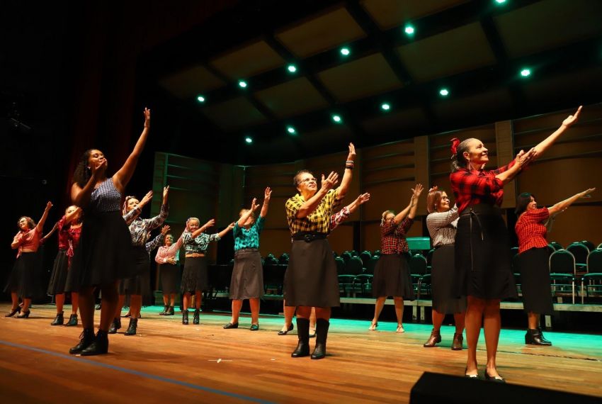 Grupo de Dança se apresenta no Teatro da Vila do Forró na quinta, 26