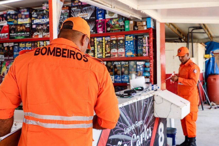 Bombeiros reforçam fiscalizações de venda clandestina de fogos de artifício