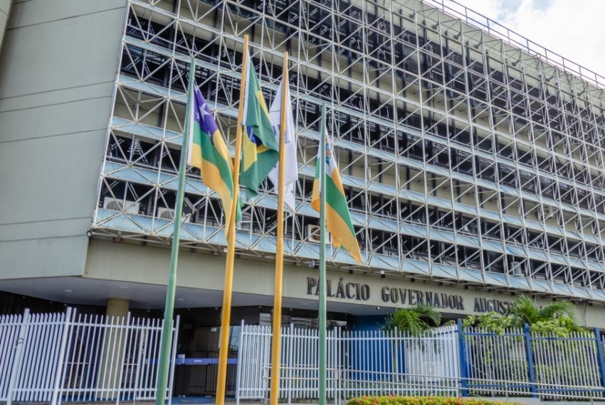 Órgãos estaduais têm horário de funcionamento alterado no feriado