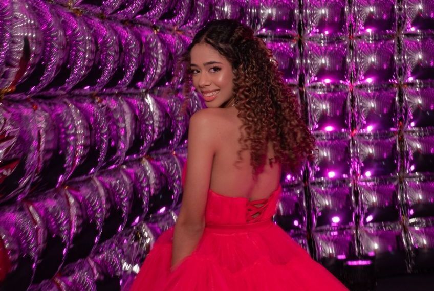 Os 15 anos de Malu Freitas: uma noite de brilho e sofisticação
