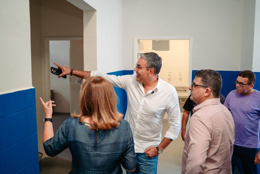 Prefeito vistoria obra do novo Centro de Especialidades em Lagarto