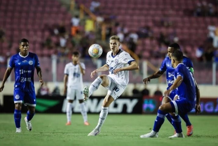 Confiança e Bahia iniciam final da Copa do Nordeste no Batistão