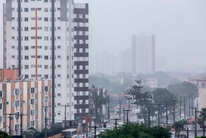 Meteorologia aponta previsão de chuva em todo o estado
