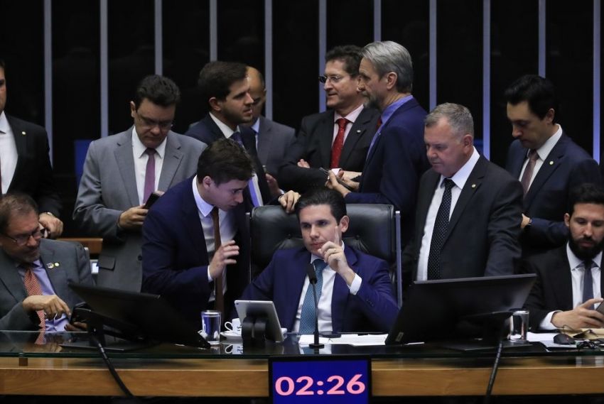 ‘PEC da Blindagem’ divide deputados federais de Sergipe