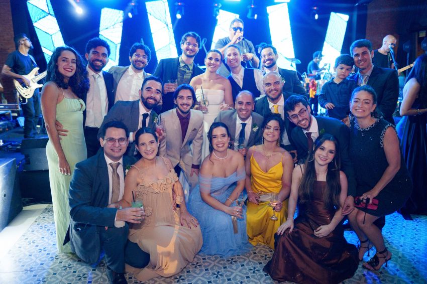 Letícia Faro & Rodrigo Pérez : elegância e emoção em dia especial