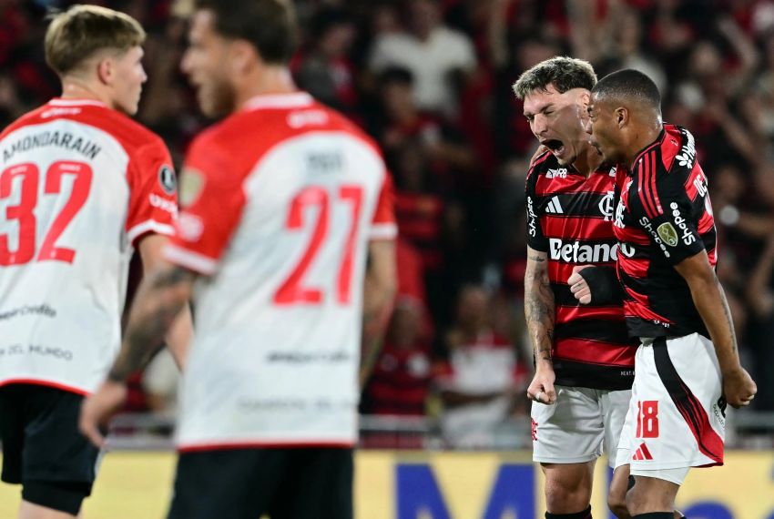 Lucas na reserva, Rigoni como ala e mudança na zaga para enfrentar a LDU
